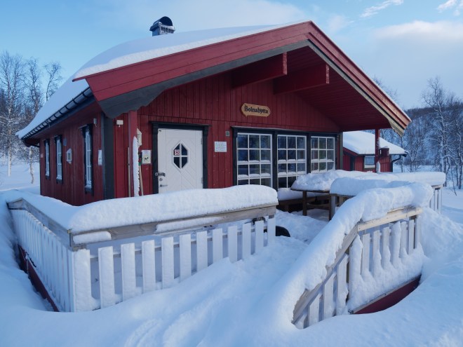 90EE91B3-1C4F-4A3D-9B1D-DCD7FA51BC5A